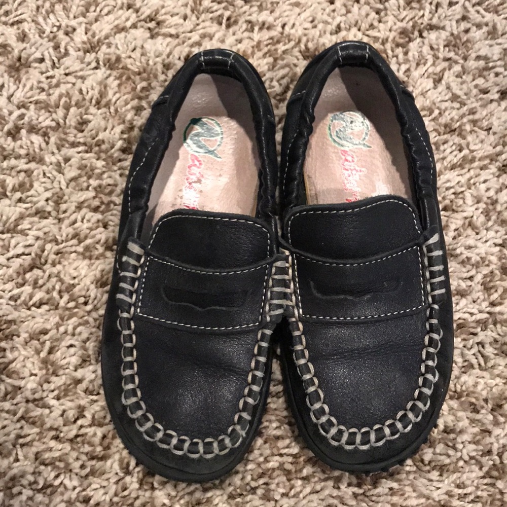 Leather shoes